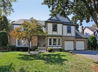 15 Stafford Ct, Sterling, VA 20165