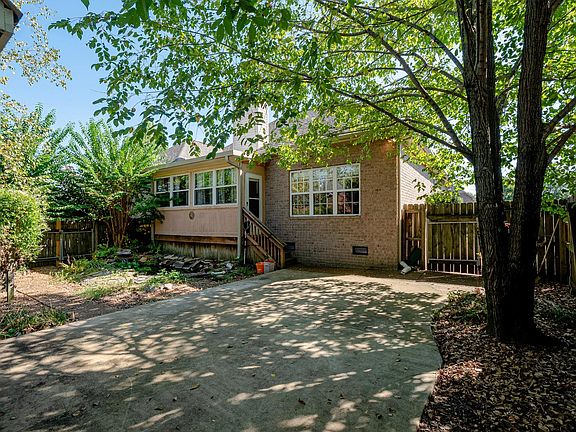 4th image of 109 Kiowa Ct