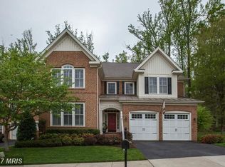 7673 Oak Field Ct, Springfield, VA 22153