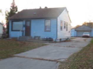419 18th St N, Moorhead, MN 56560