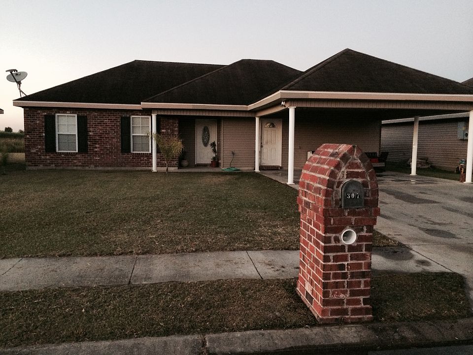 1st image of 307 Daralyn Dr