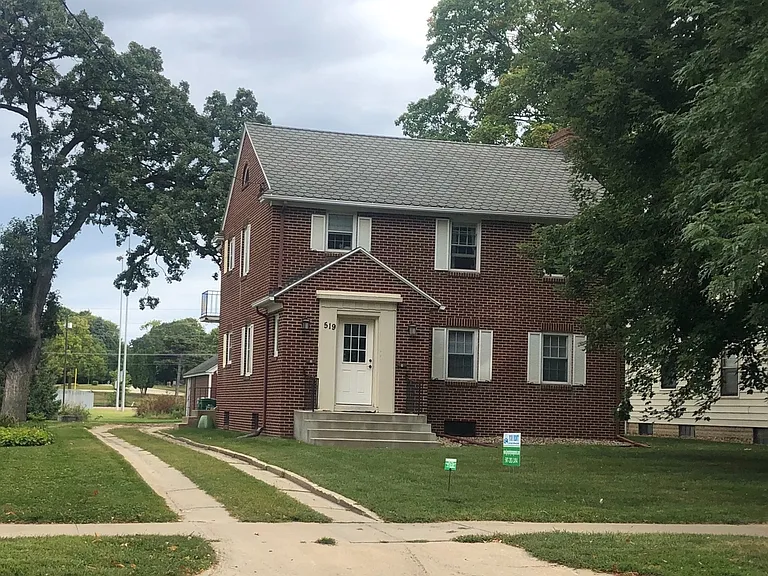 519 E Center St — Photo 1