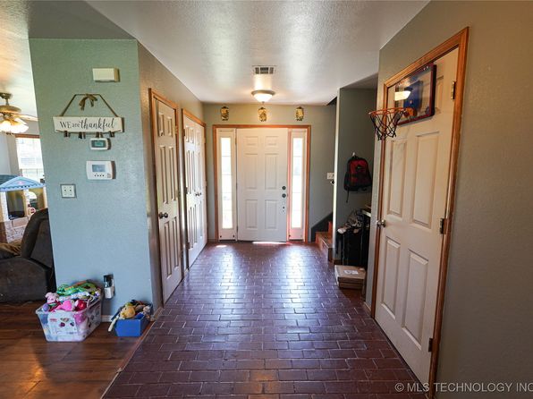 1314 Ford Circle Dr, Wagoner, OK 74467