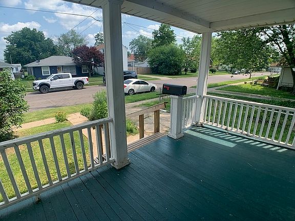 2nd image of 1004 E Sciota Ave
