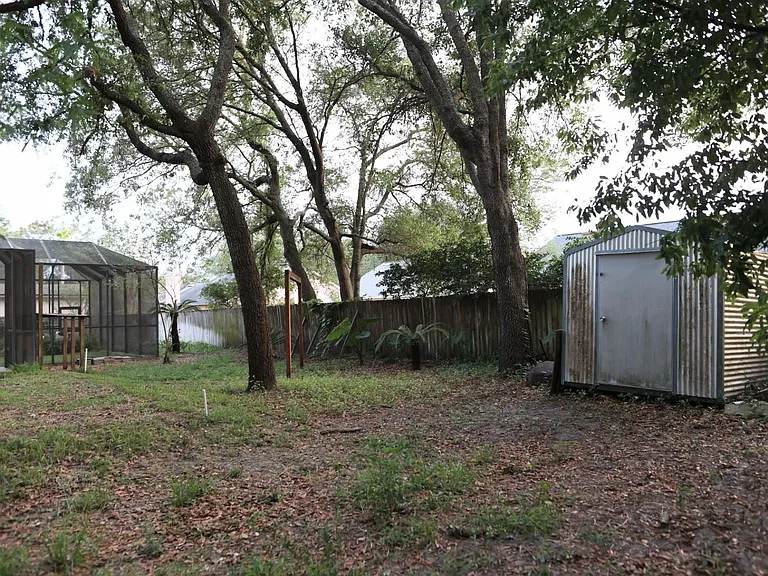1760 Tiffany Pines Cir W — Photo 34