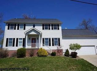 512 Meteor Dr, Morgantown, WV 26508