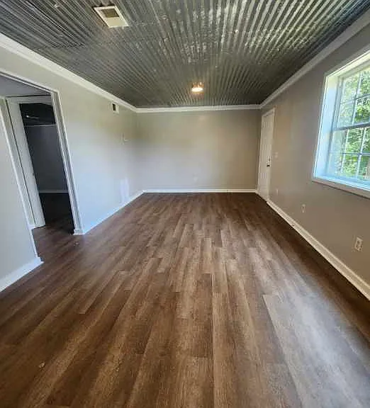 111 Hill St — Photo 15