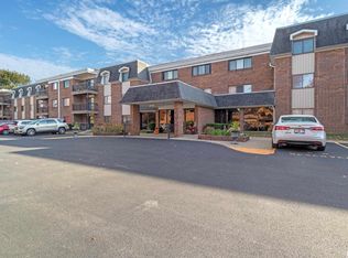 2650 Cooper Ave APT 102, Springfield, IL 62704