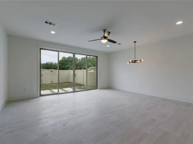 402 Conservation Dr #20 — Photo 7