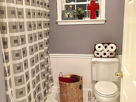 Upstairs bathroom