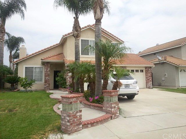 1st image of 2779 E Oak Hill Dr