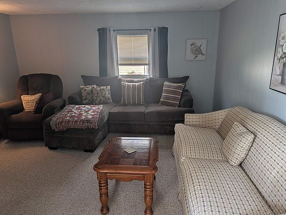 4th image of 3442 Terry St