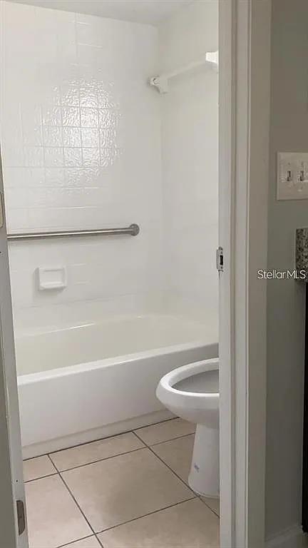 2 bed, 1.5 bath, 950 sqft, $1,449 — Photo 4