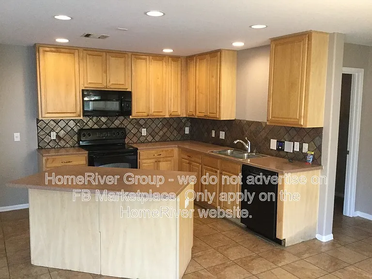 3815 Valencia Peak — Photo 6
