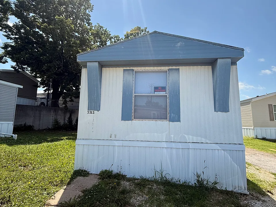 3313 Eastern Ave