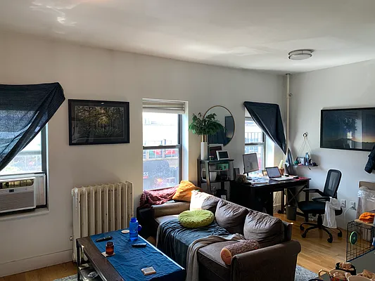 Rented by Nooklyn NYC LLC | media 7