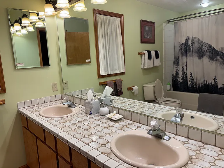 230 Spruce Dr — Photo 25