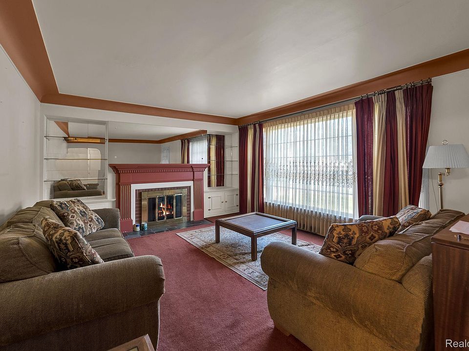 25825 Lyndon, photo 4