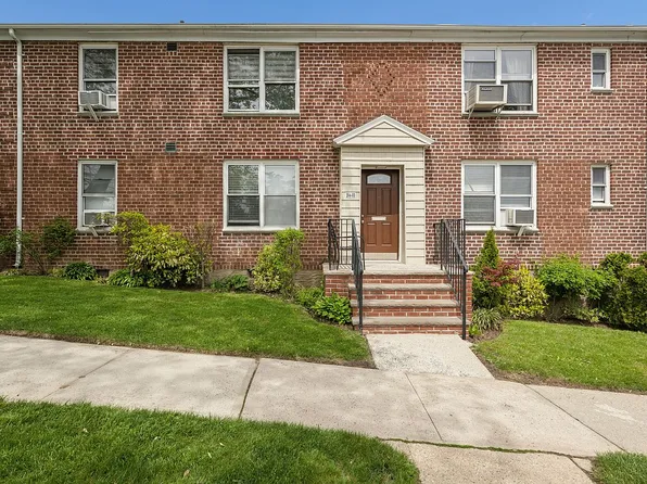 20403 36th Ave #398, Bayside, NY 11361