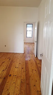 Rented by Grand & Co. | media 31