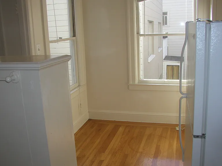 3333 Broderick St #204 — Photo 3