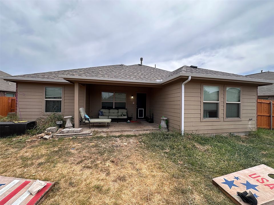 2nd image of 544 Bromeliad Dr