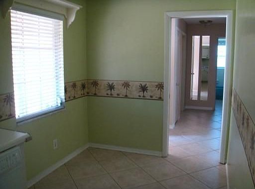 Kitchen Eating Space