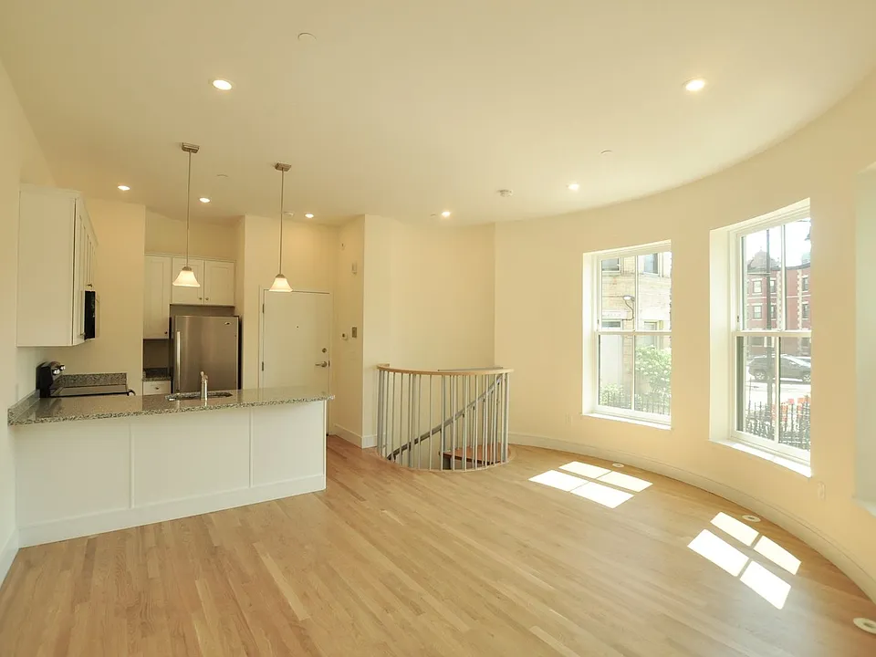 870 Beacon St #1