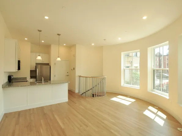 883 Beacon St #1A, Boston, MA 02215