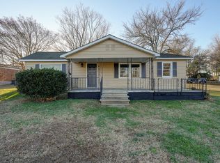 605 11th St, Gaffney, SC 29340