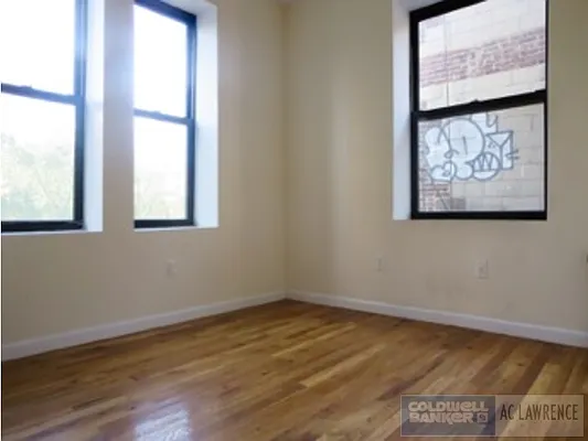 Rented by Aclawrence | media 50