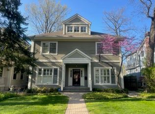 1244 Maple Ave, Wilmette, IL 60091