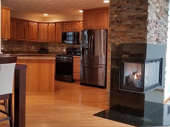 3rd image of 2203 Cerro Vista Ct