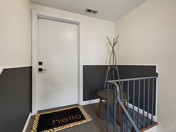 3rd image of 3015 Kinmont St