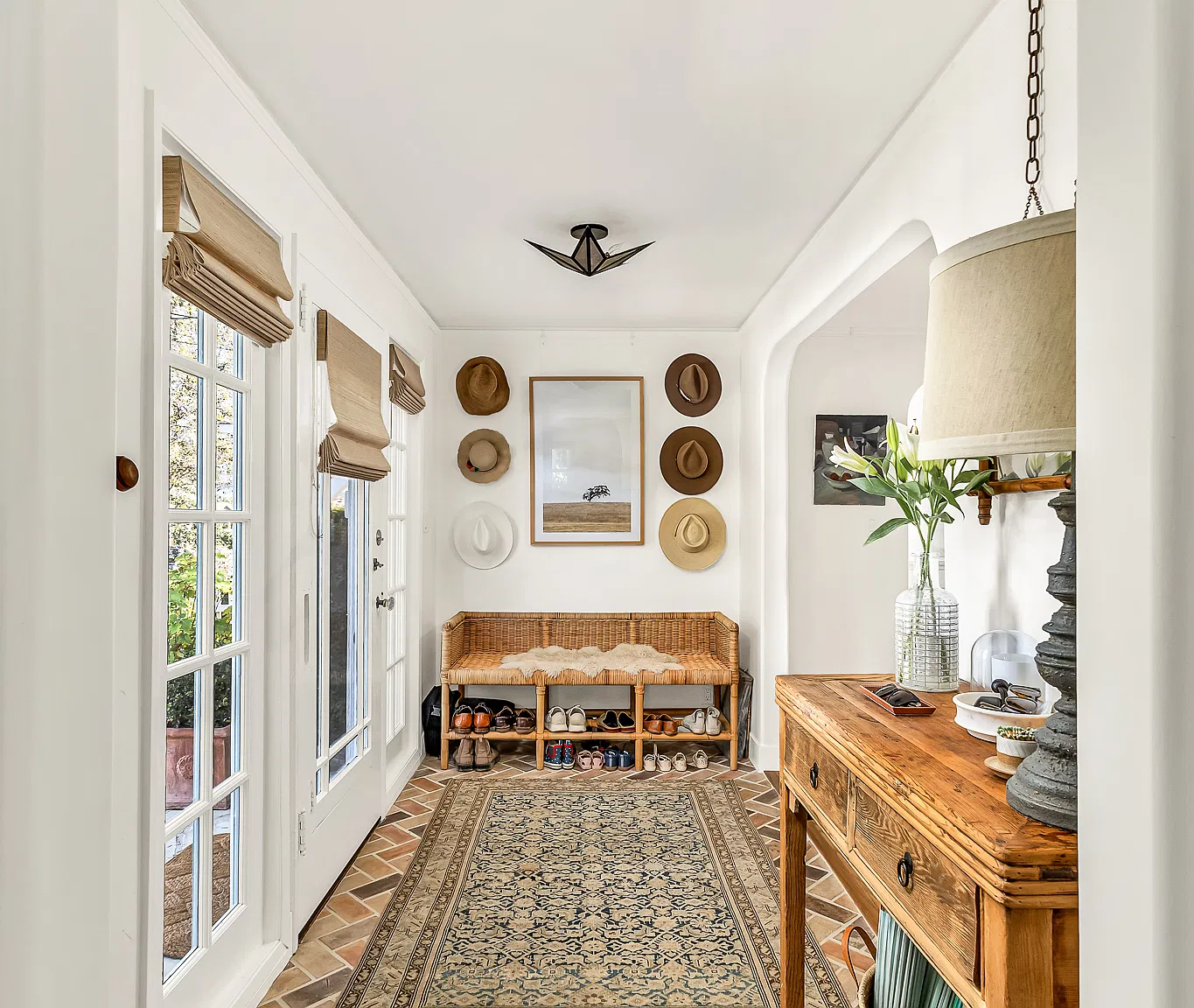 W Micheltorena St, Santa Barbara — Photo 4