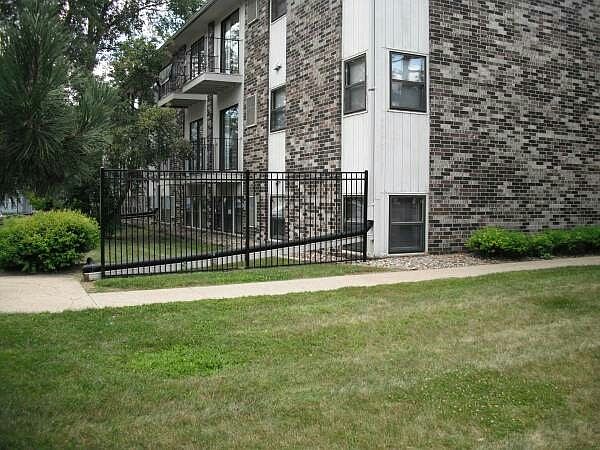 2nd image of 520 S 4th St Unit 20