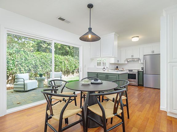 4th image of 1711 Grand Avenue