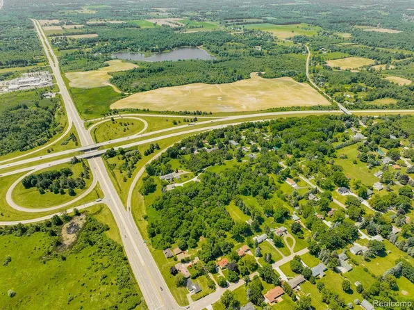 1214 S Lapeer Rd, Lapeer, MI 48446