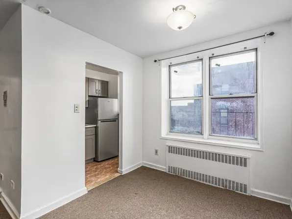 67-30 Clyde Street image 6 of 11