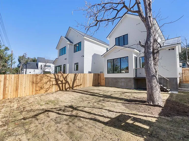2406 Euclid Ave #2 — Photo 17