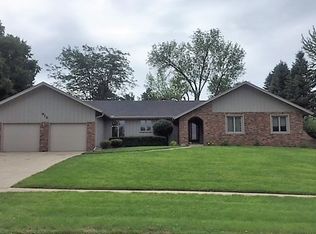 918 Ridge Rd, Denison, IA 51442