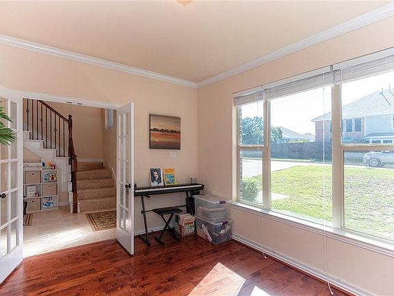 3rd image of 3409 Depaul Dr