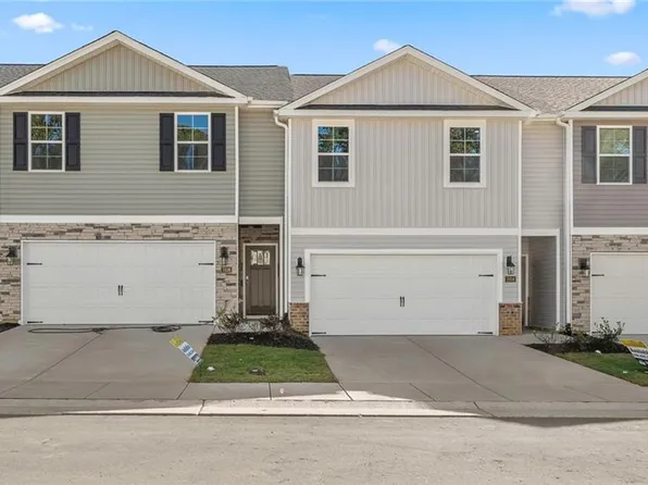 7023 Eclipse Trl, Whitsett, NC 27377