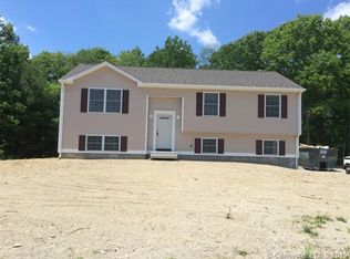 4 Brookside Dr, Plainfield, CT 06374