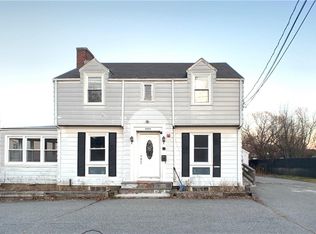 3093 E Main Rd, Portsmouth, RI 02871