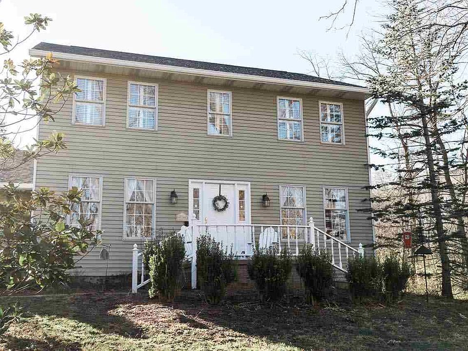 1st image of 517 E Lakewood Dr