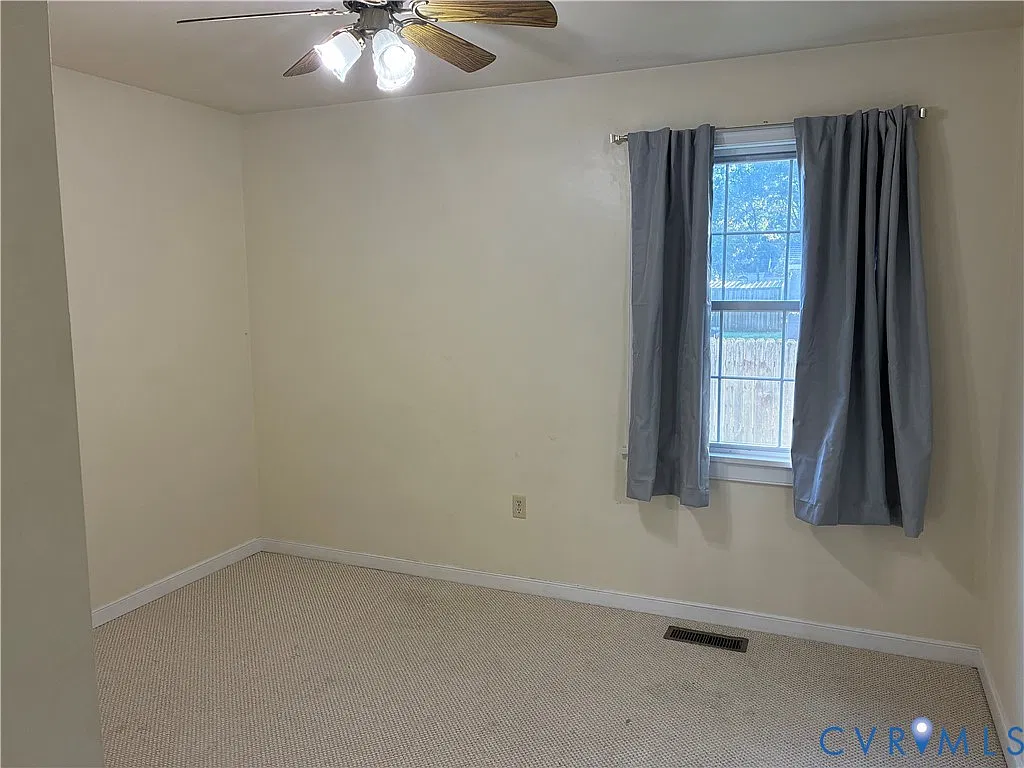 4 bed, 2.0 bath, 1416 sqft, $2,300 — Photo 3