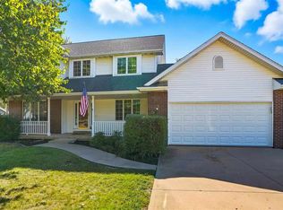 1135 Hampton Ct, Iowa City, IA 52240
