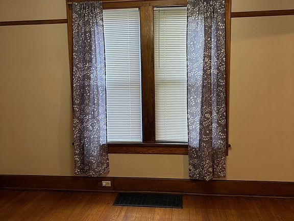 5th image of 1228 Richwood Ave