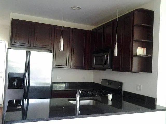 3553 W Ainslie St — Photo 1